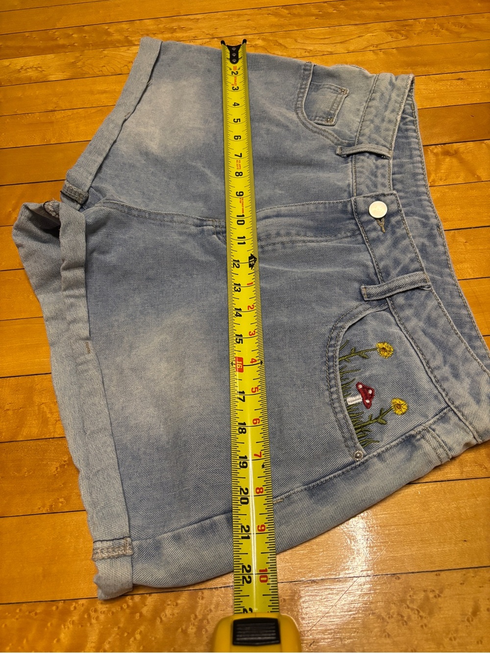 EUC High-Rise Mushroom & Sunflower Embroidered Jean Shorts | Women’s 12-14 XL - Picture 12 of 16
